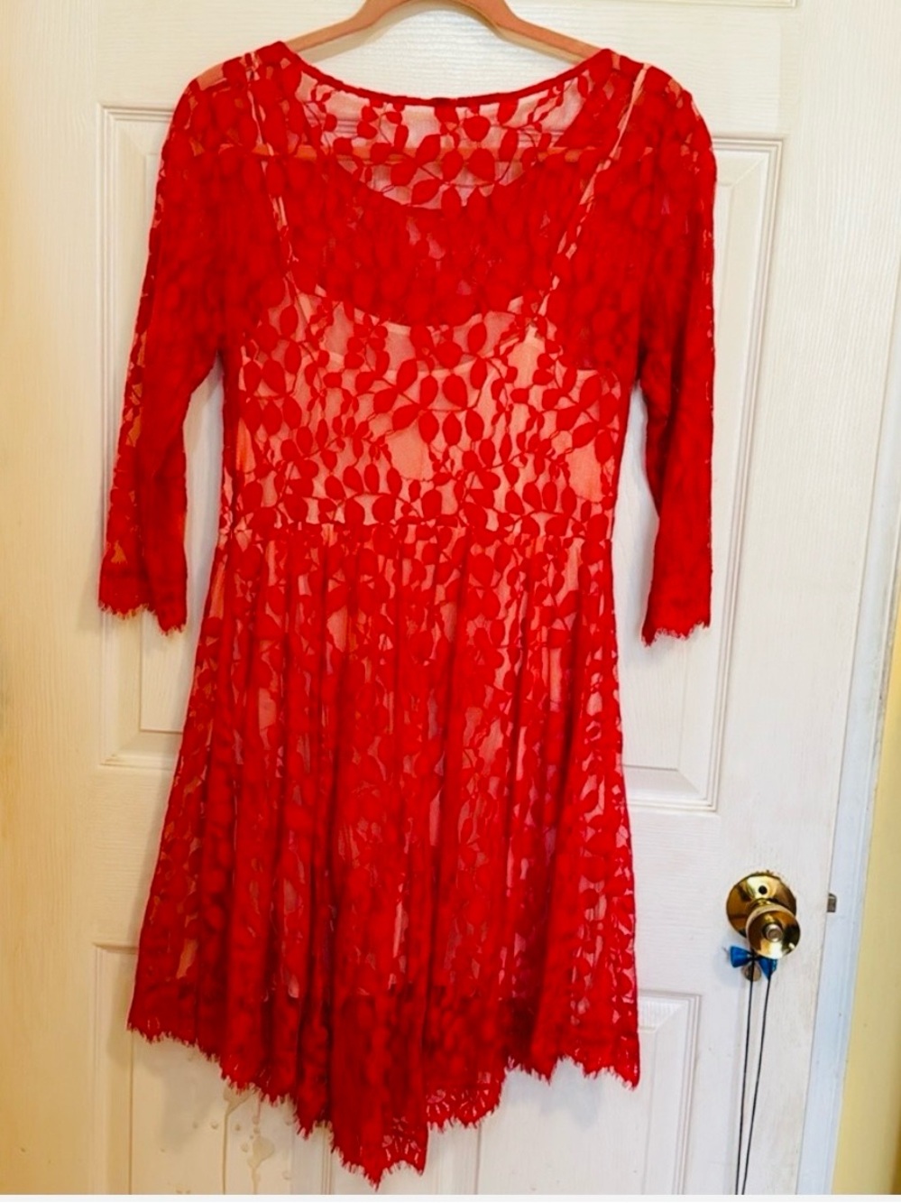 Free People stunning Red Lace Sleeve Dress ✨So cute✨GUC✨